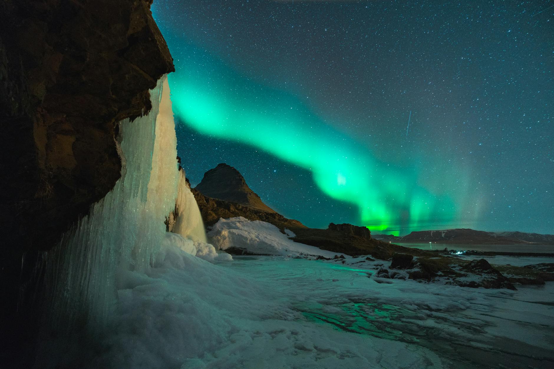 7 Unforgettable Winter Adventures in Iceland for Families with Young Kids